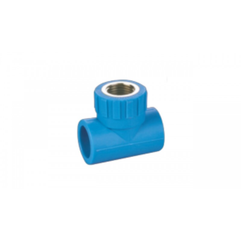Adaptador tee hembra con inserto de metal